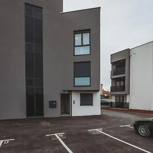 Browny Apartament