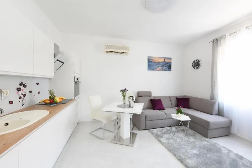 Apartment Lant Zadar